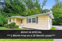 Building Photo - 109 Howle Ave