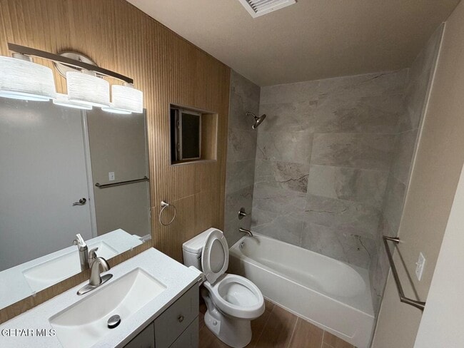 Building Photo - 3585 Waterspring Way