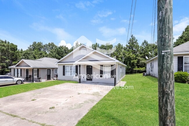 Building Photo - 812 Pine Hill Ct