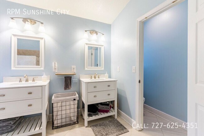 Building Photo - 11216 Clayridge Dr