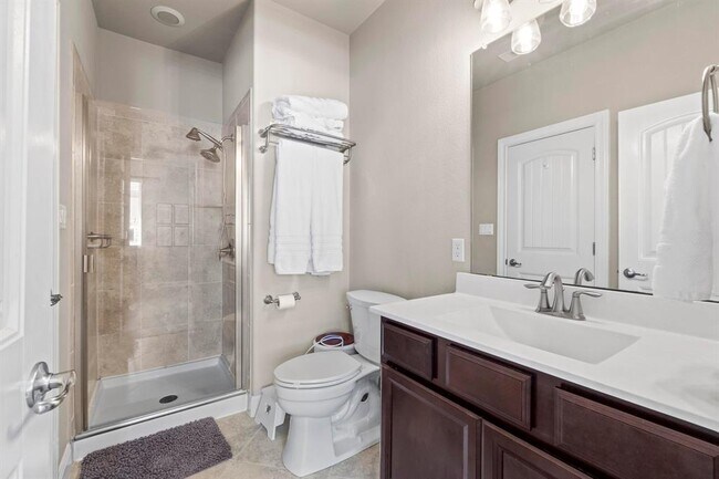 Building Photo - 4320 Tanglewood Estates Dr