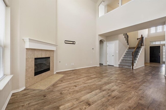 Building Photo - 105 Peggy Dr