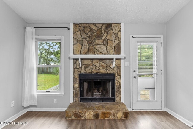Building Photo - 7313 Pebblebrook Dr