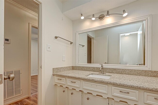 Building Photo - 5507 Enchanted Timbers Dr