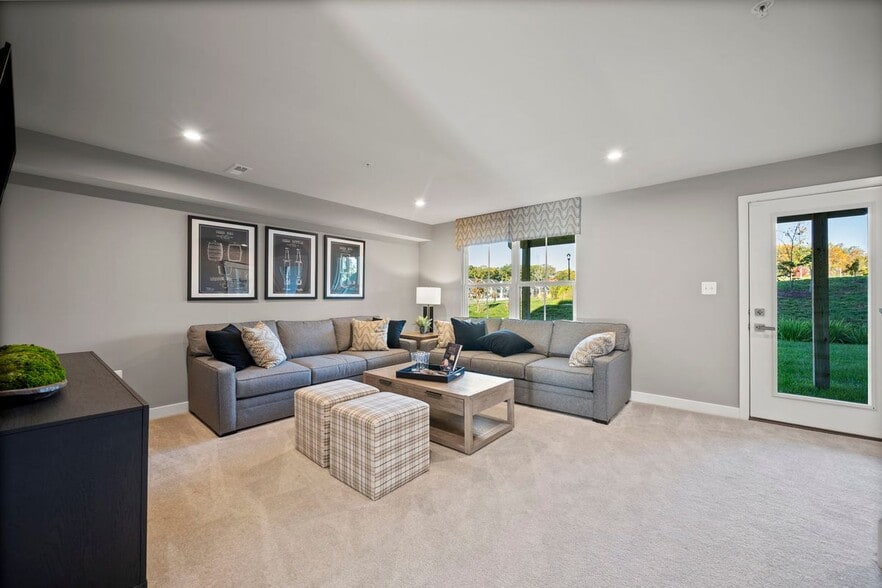 Building Photo - 171 Woodgate Cir