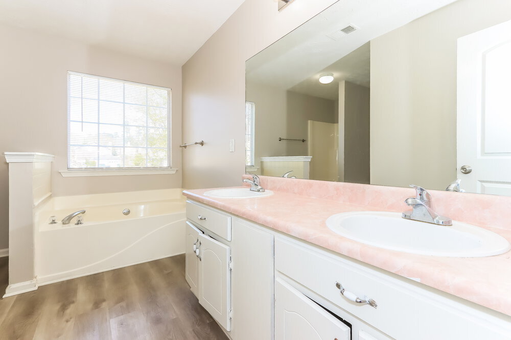 Building Photo - 833 Rock Shoal Ct