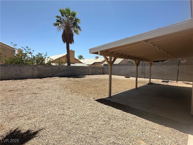 Building Photo - 8653 W Catalonia Dr