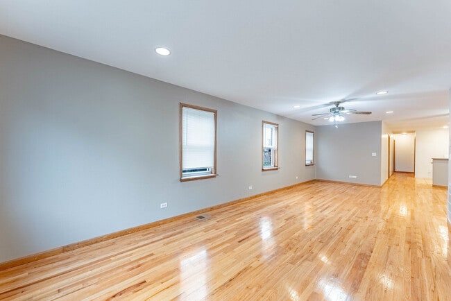 Building Photo - 4200 W 21st Pl