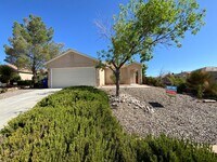 Building Photo - 3 Bedroom Single Story Home Available Near...