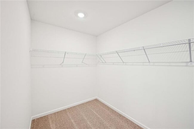 Building Photo - 564 Silverleaf Trl