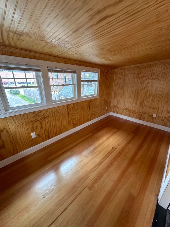 Building Photo - 416 Pearl St