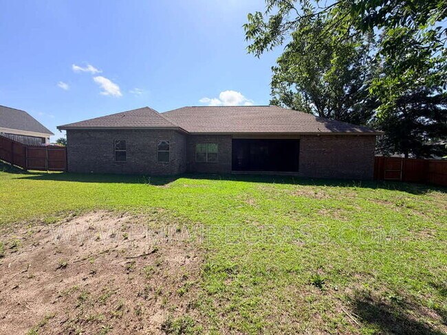 Building Photo - 185 County Rd 758