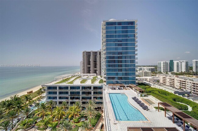 Building Photo - 6801 Collins Ave