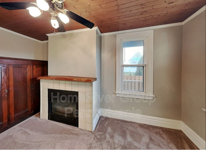 Building Photo - 7426 Duquesne Ave