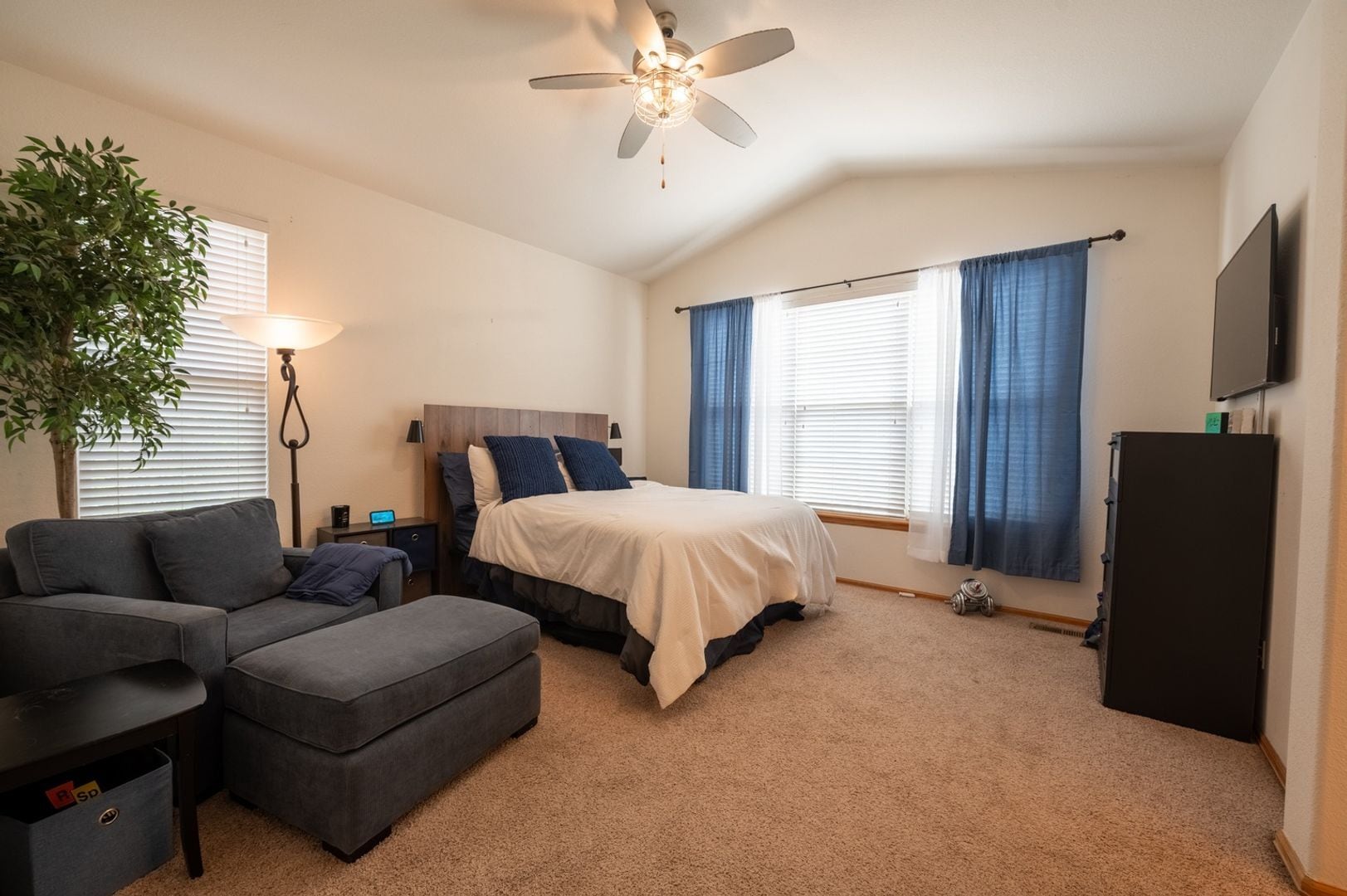 Building Photo - 144 N Duquesne St