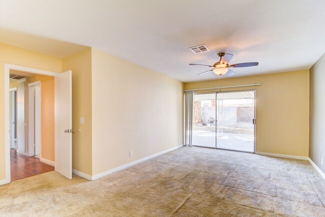 Building Photo - 5221 Percheron St