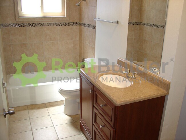Building Photo - Excellent Northeast Location