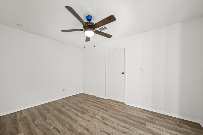 Building Photo - 5610 Arthington Ave