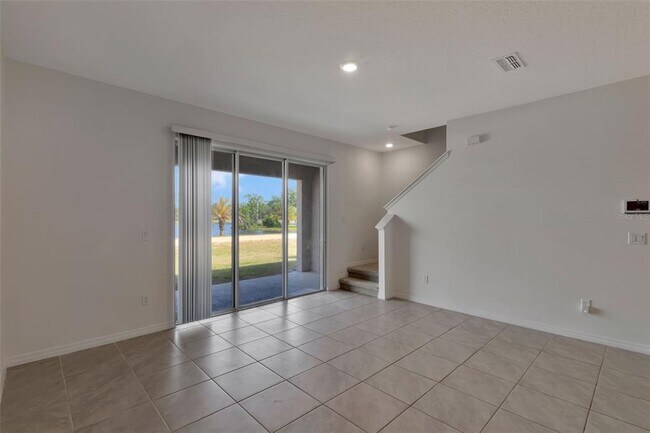 Building Photo - 1089 Blue Jay Dr