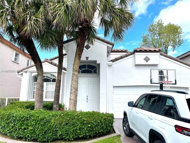 Building Photo - 15627 SW 16th Ct