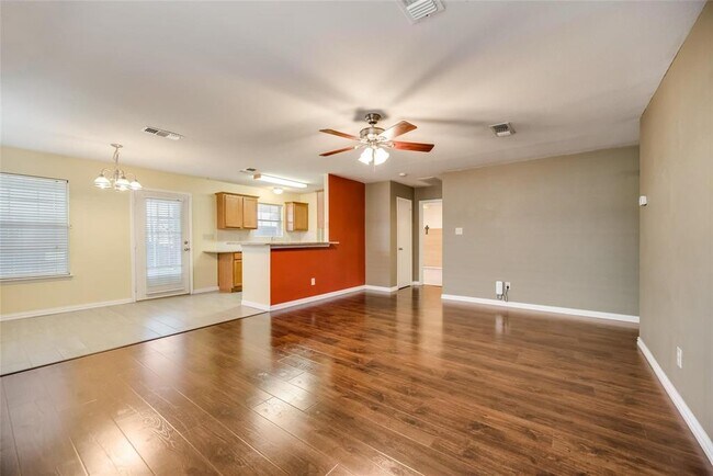 Building Photo - 509 Joyce Way
