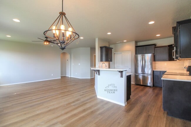 Building Photo - 545 Marysville Way