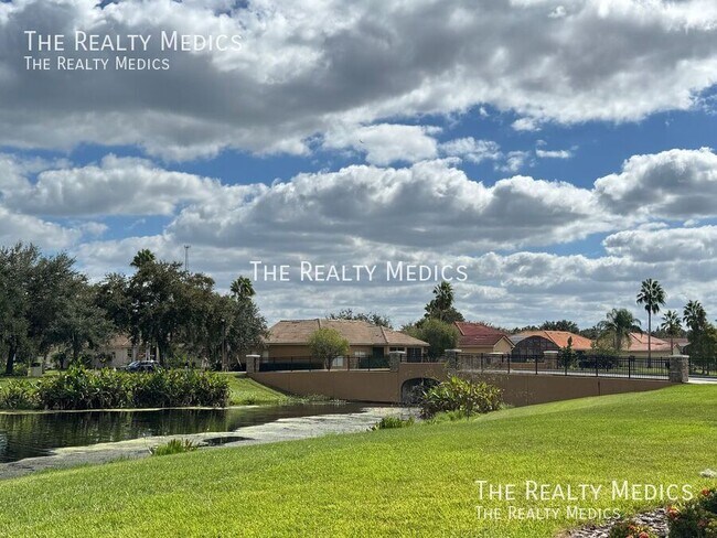 Building Photo - 202 Nova Ave