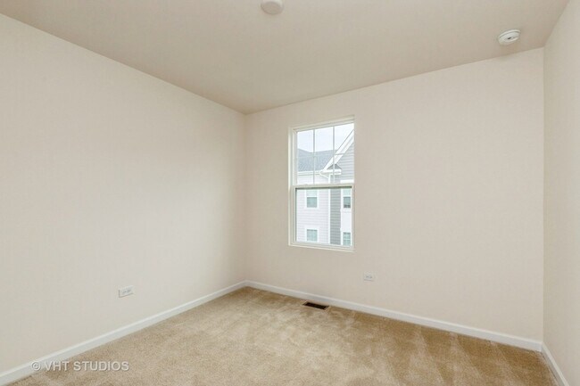 Building Photo - 155 Yorktown Ct
