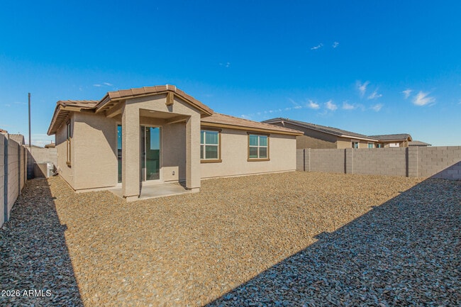 Building Photo - 16009 W Smoketree Dr