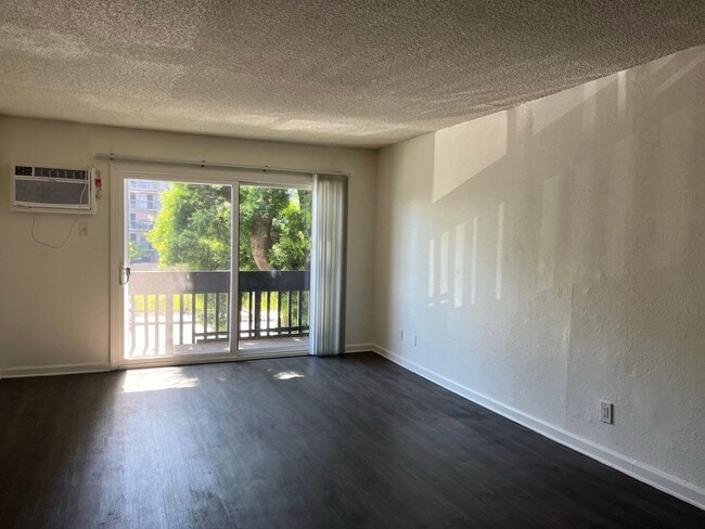 Building Photo - 9010 Tobias Ave