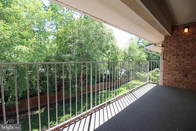 Building Photo - 2833 Kalmia Lee Ct