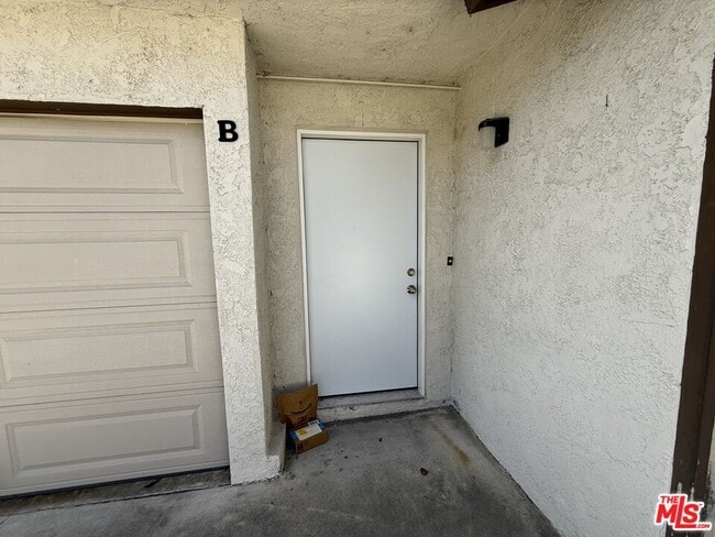 Building Photo - 1732 W 169th Pl