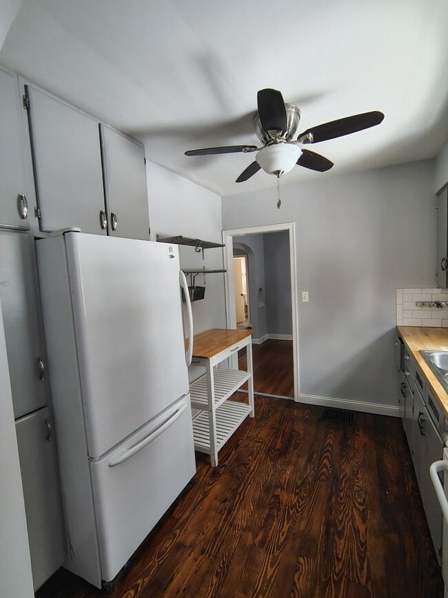 Building Photo - Cozy Two Bedroom - Coming Soon