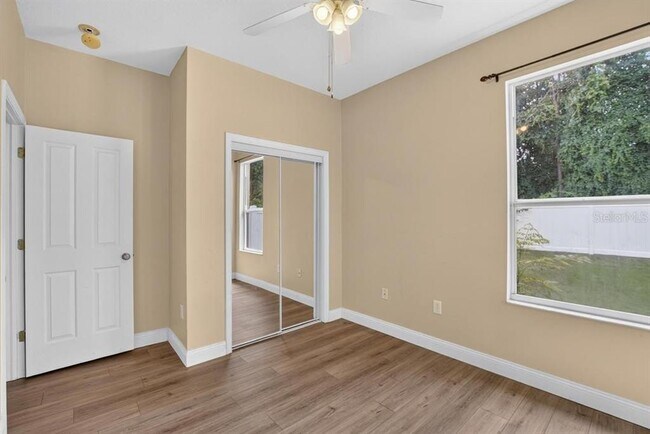 Building Photo - 5605 Hawklake Rd