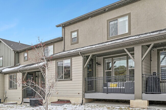 Building Photo - 1124 Wasatch Spring Rd