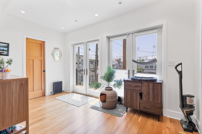 Building Photo - 4008 Marlboro Pl NW