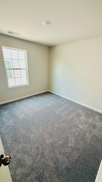 Building Photo - 13127 Hampton Bay Ln