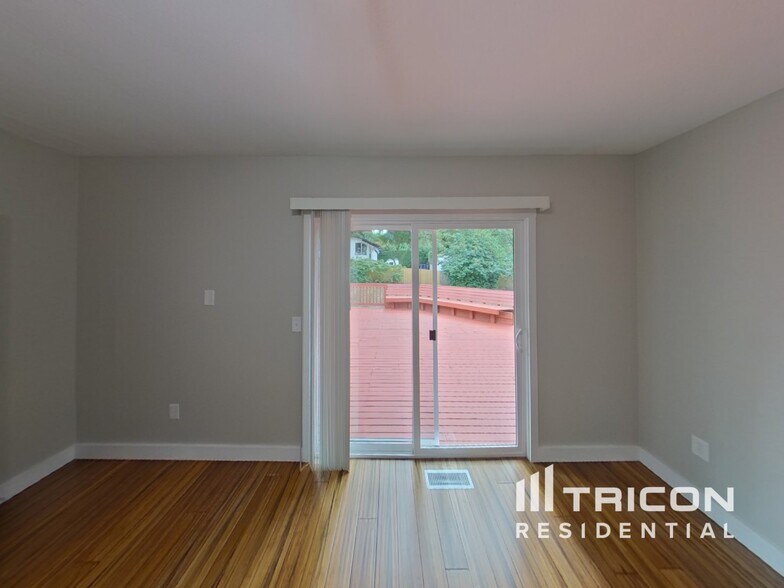 Building Photo - 6905 NE 158th St