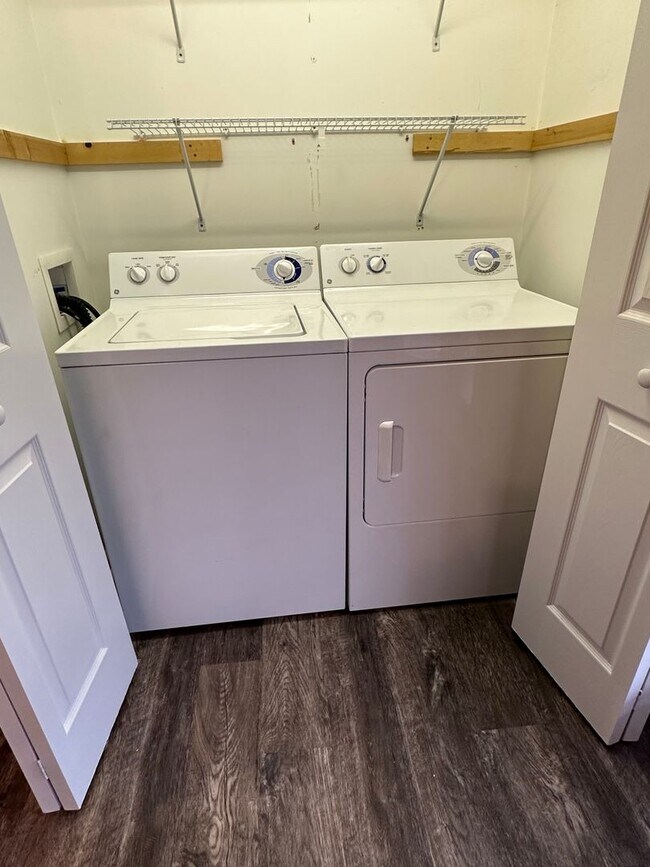 Building Photo - 1289 Cobble Creek Cir