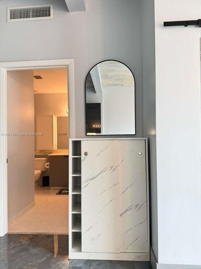 Building Photo - 234 NE 3rd St