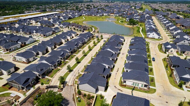 Building Photo - 15106 Cherry Rose Ln