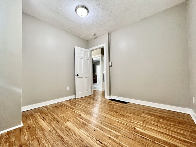 Building Photo - Two Bedroom Home in Wyoming