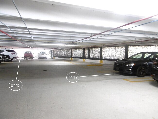 Building Photo - 770 Claughton Island Dr