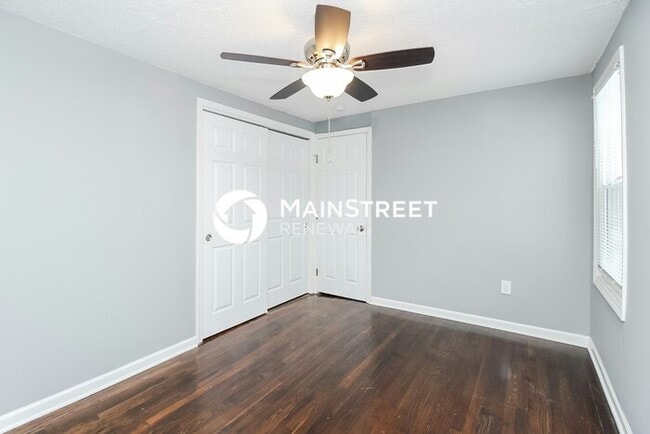 Building Photo - 3 Bedroom Pet-Friendly Home in Kansas City...
