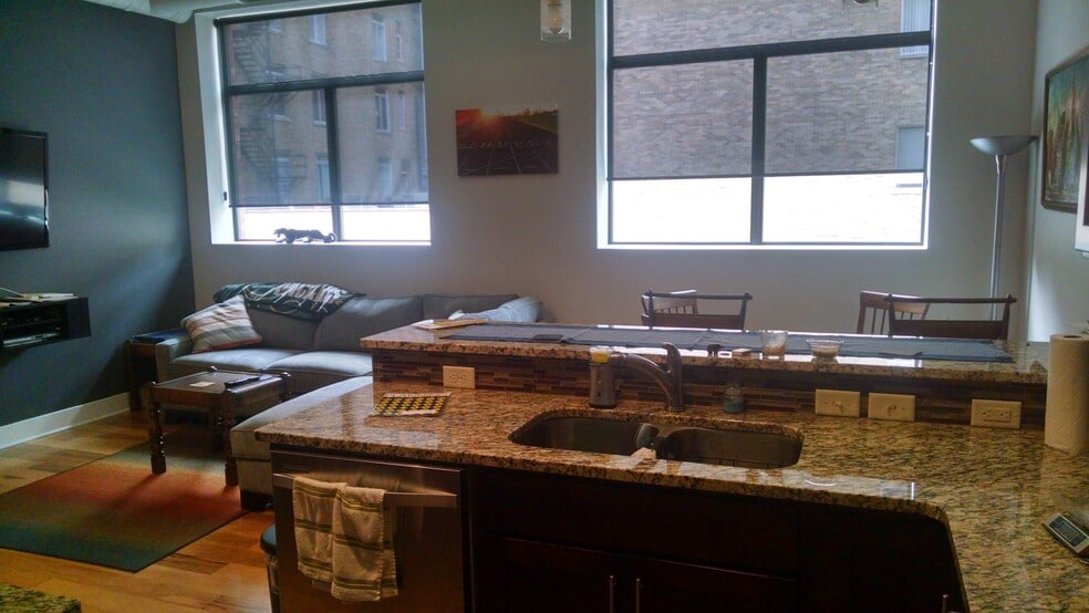 Main living area - 617 Pierce St