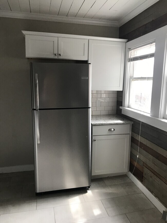 Building Photo - 2308 14th St