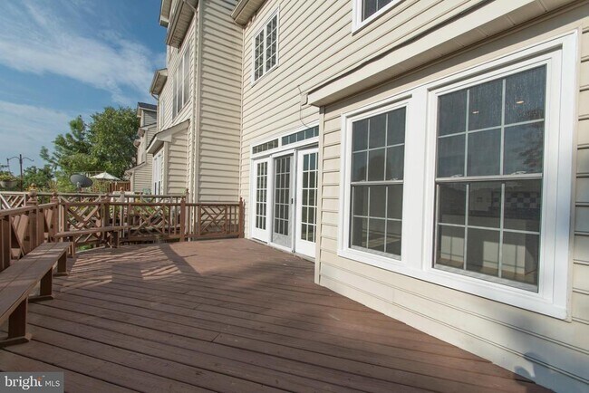 Building Photo - 13559 Flowerfield Dr