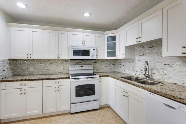 Building Photo - 10770 SW 26th St