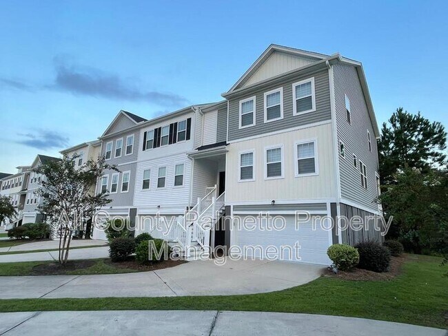 Building Photo - 577 McLernon Trce