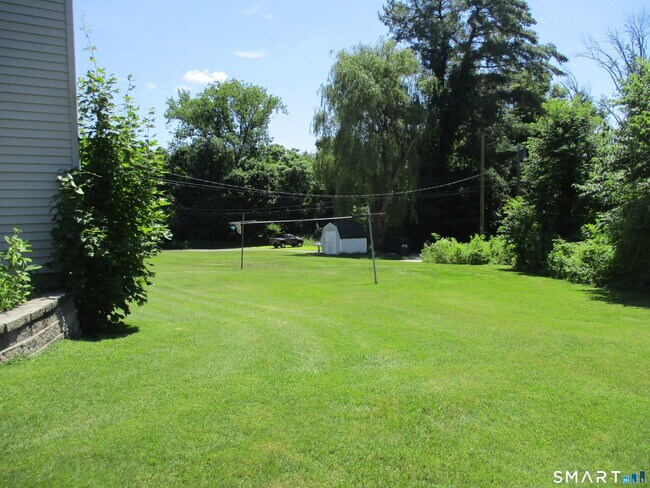 Building Photo - 29 Holmeslea Ct